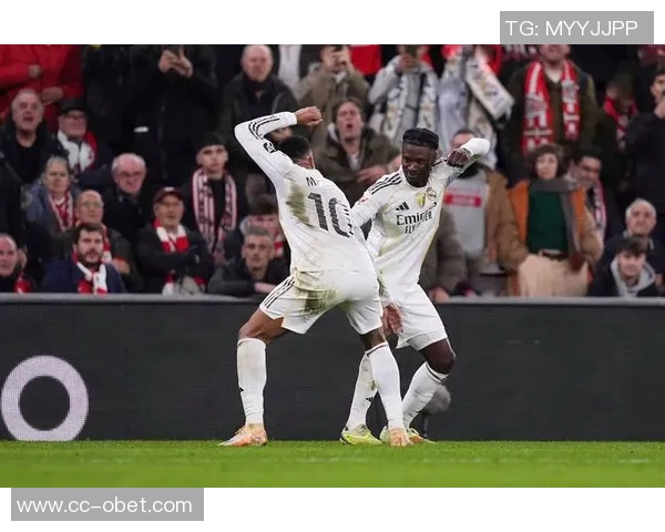 21世纪西班牙国家德比连续破门三人揭秘：姆巴佩C罗小罗的传奇时刻