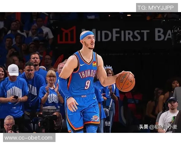 克莱复苏状态回暖表现出色10投5中斩获15分5篮板3三分球